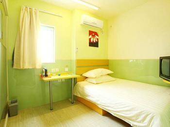 Home Inn Shanghai Shibei Industrial Park Changzhong Road Metro Station Bảo Sơn Ngoại thất bức ảnh